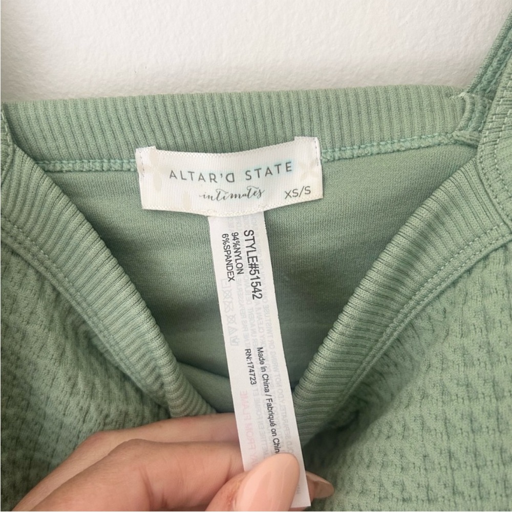 Altar'd State XS Sage Green Textured Crop Top - Picture 2 of 6